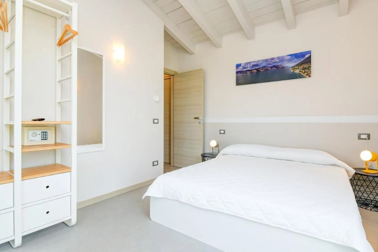 Gardaliva 5 Apartman Manerba del Garda