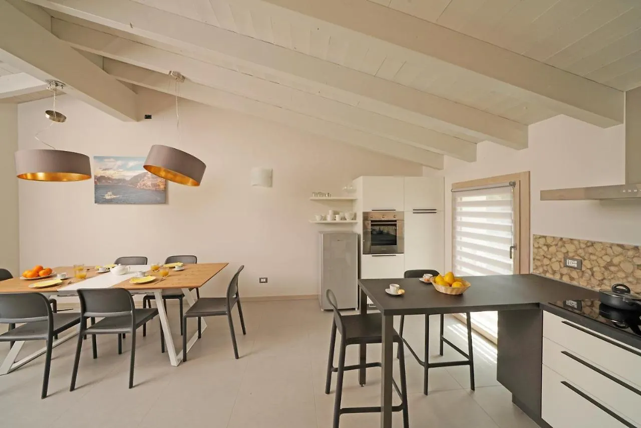 Gardaliva 5 Apartman Manerba del Garda