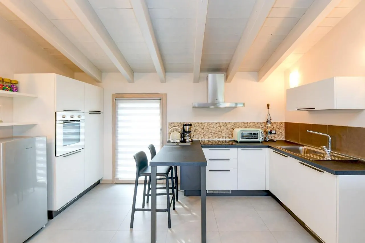 Gardaliva 5 Appartement Manerba del Garda Italië