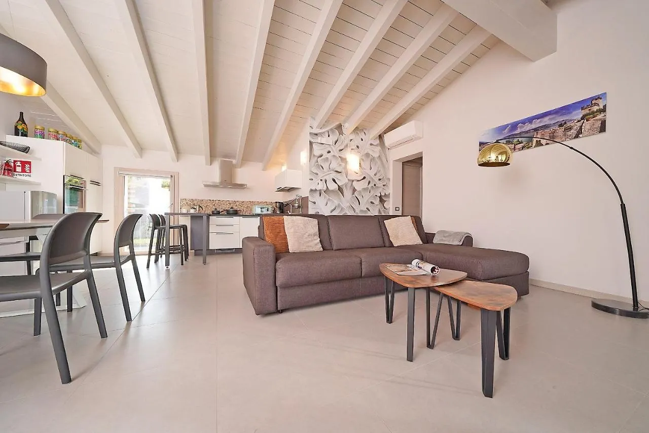Gardaliva 5 Apartman Manerba del Garda